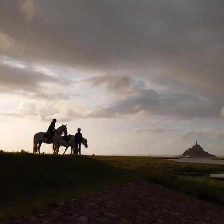 Gite Le Chausey Mont Saint Michel Pontorson Exterior foto